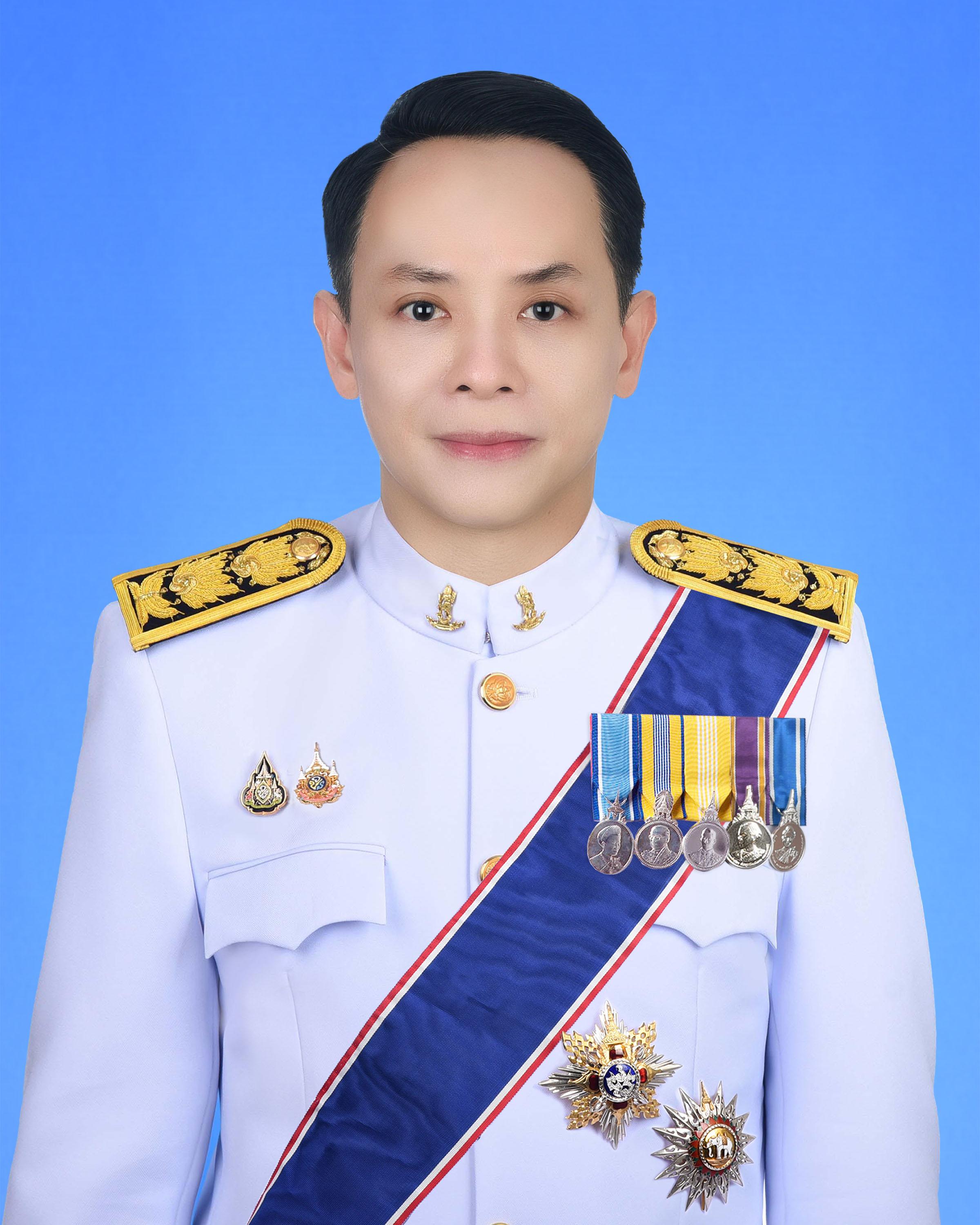 นายนันทพงษ์ จิระเลิศพงษ์